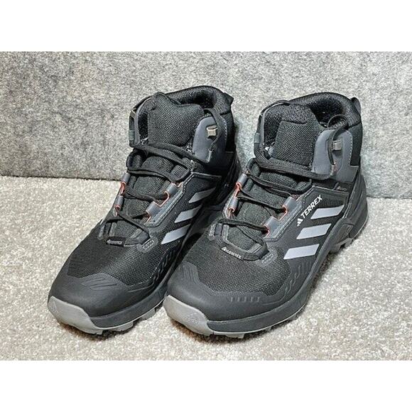 Adidas Terrex Swift R3 Mid Gore-Tex Hiking Shoes Mens 7 Gorpcore Outdoors Black - Picture 1 of 7